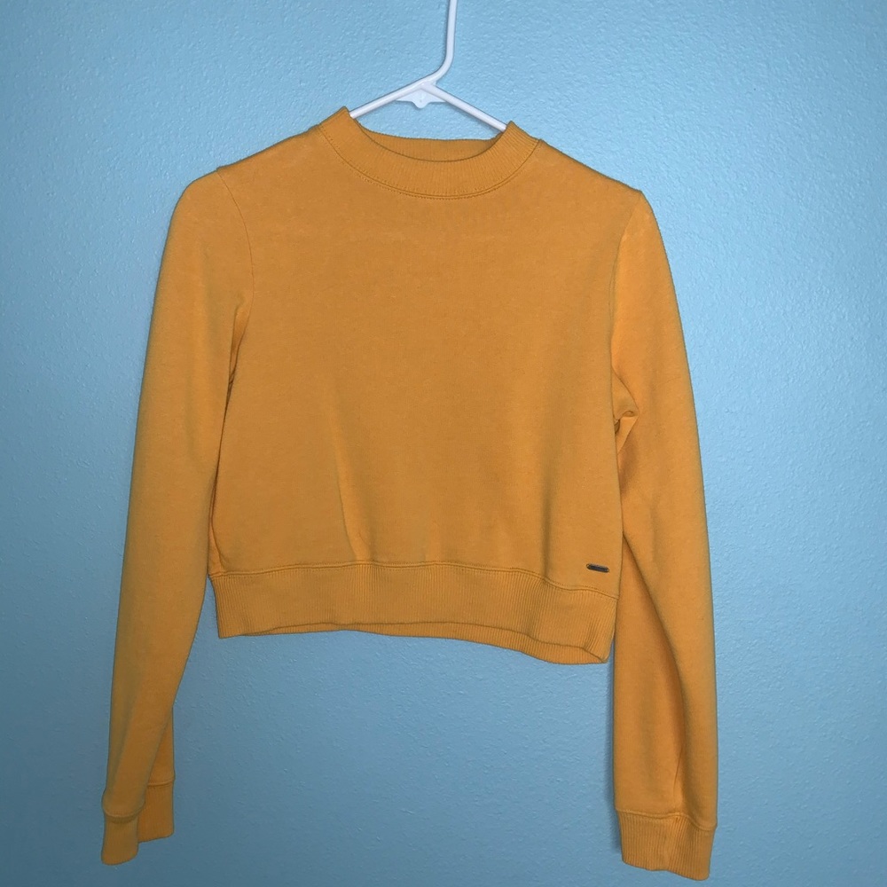 Cropped long sleeve